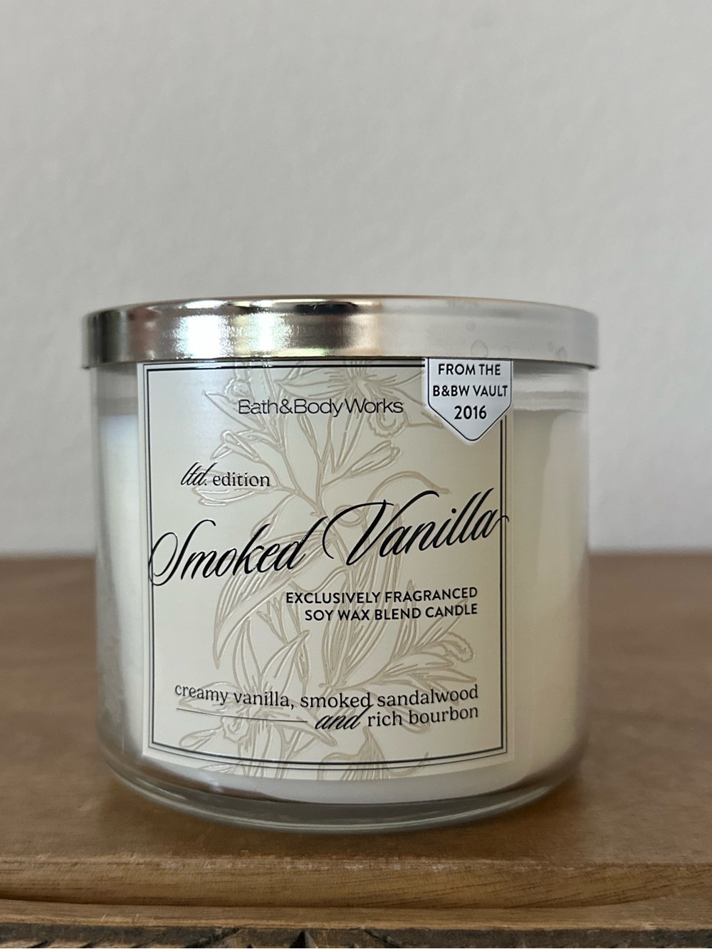 NEW Bath & Body Works Smoked Vanilla 3-Wick Candle NEW